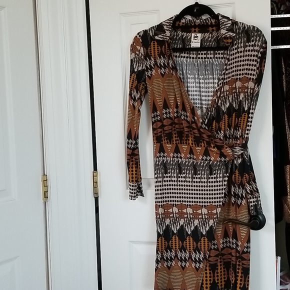 Dress wrap - Picture 1 of 2